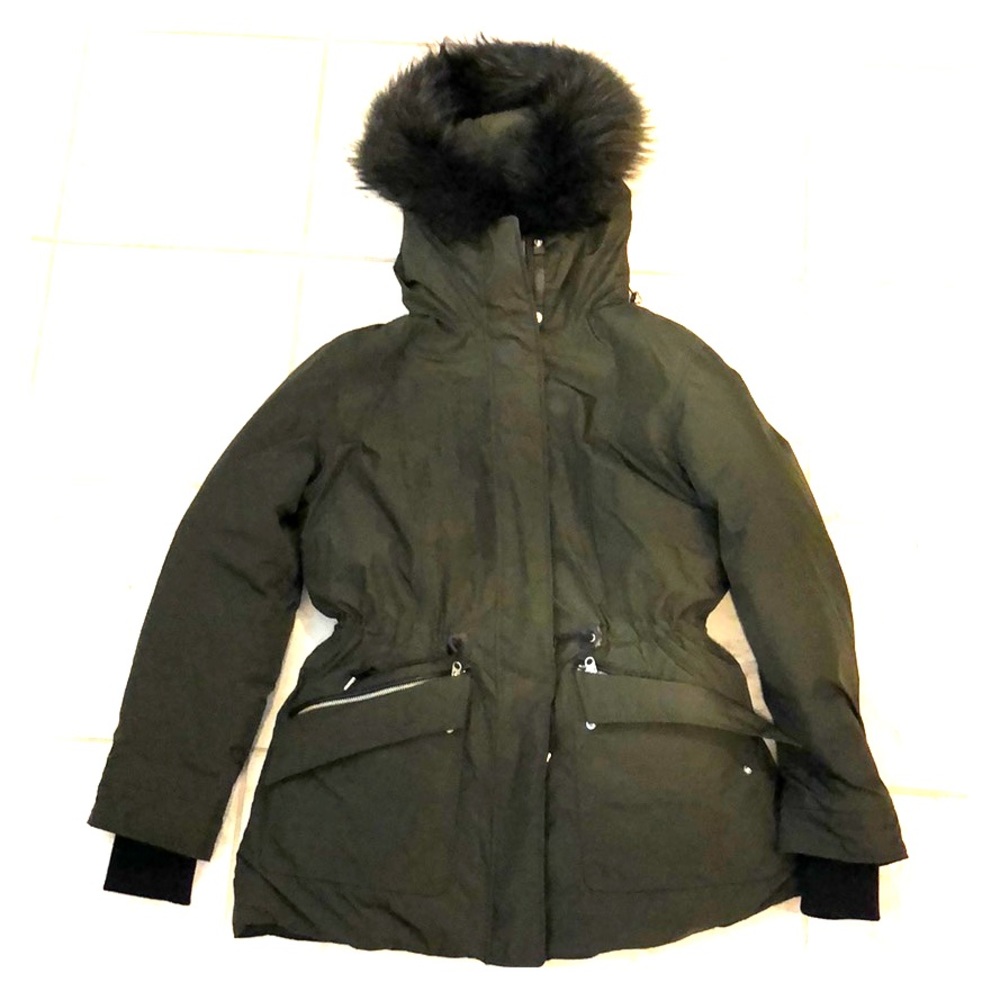 AUTHENTIC Mackage Katryn Short Down Coat